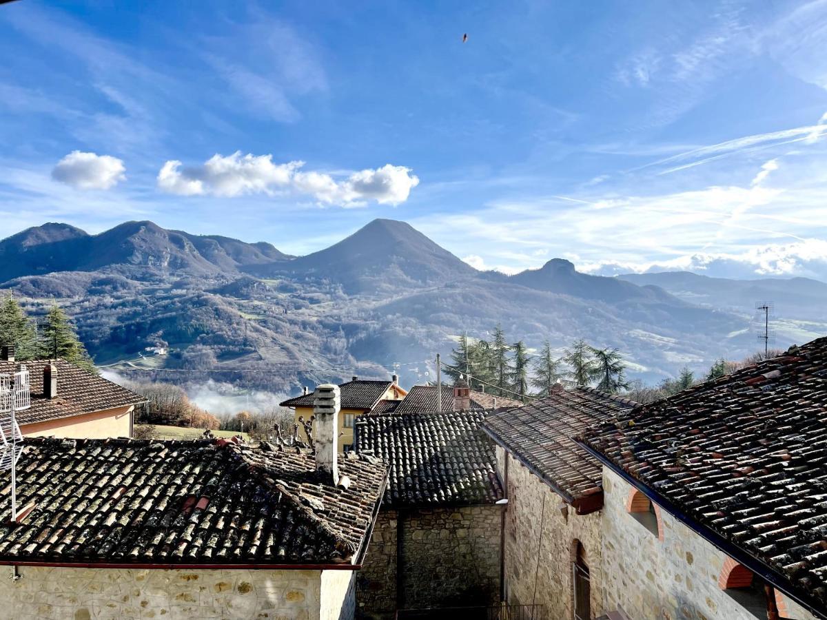 Mazzetti Country House-Vita In Campagna Con Giardino Vimignano-Chiesa Eksteriør bilde